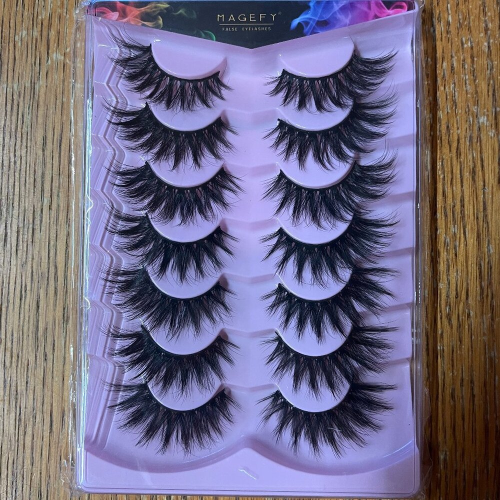 False Eye Lashes In Various Styles - Picture 5 of 11